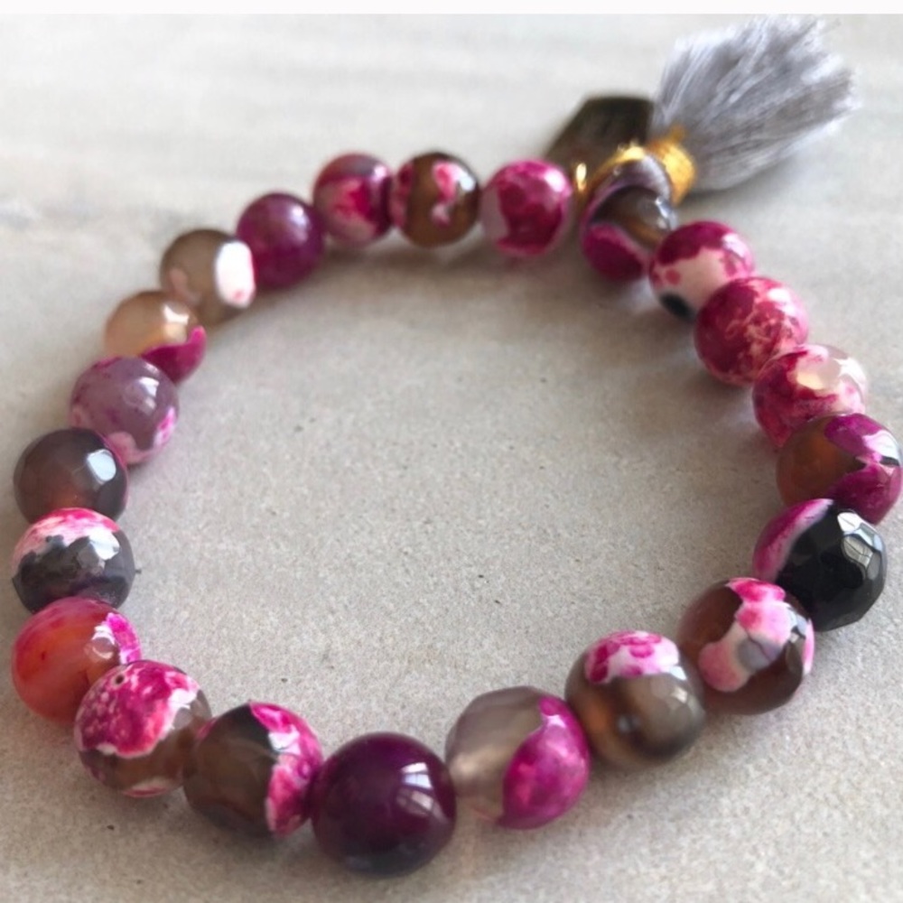 Last 1!🌟Fuchsia Fire Agate Bead Bracelet - Picture 4 of 4